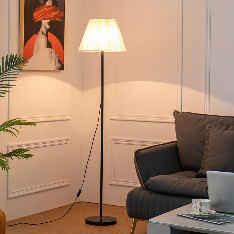 Floor Lamp Tripod - Плиссированная Напольная Лампа в стиле ретро,